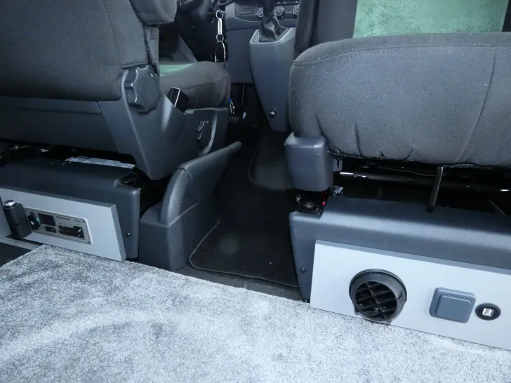 Fahrzeugbild Summermobil Edition VW T6.1 - viel SA & sehr gepflegt #7