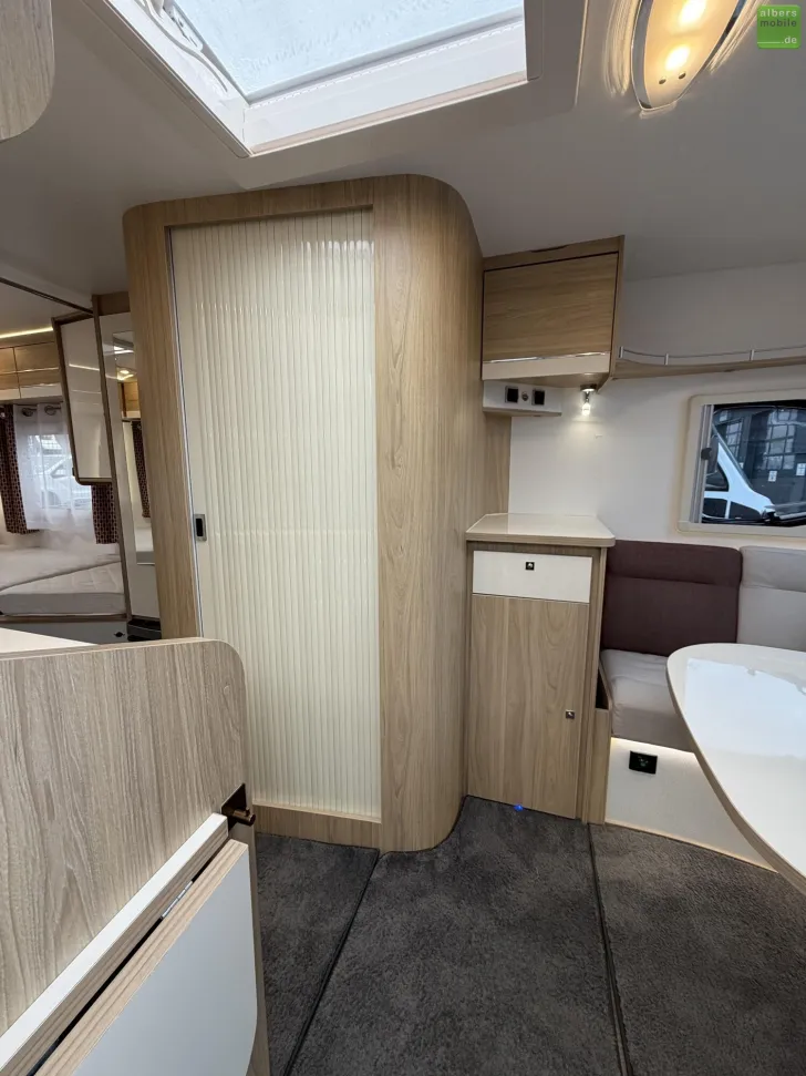 Fahrzeugbild La Mancelle Liberty 490 LJ Markise Mover TV GFK Dunstabzug #9