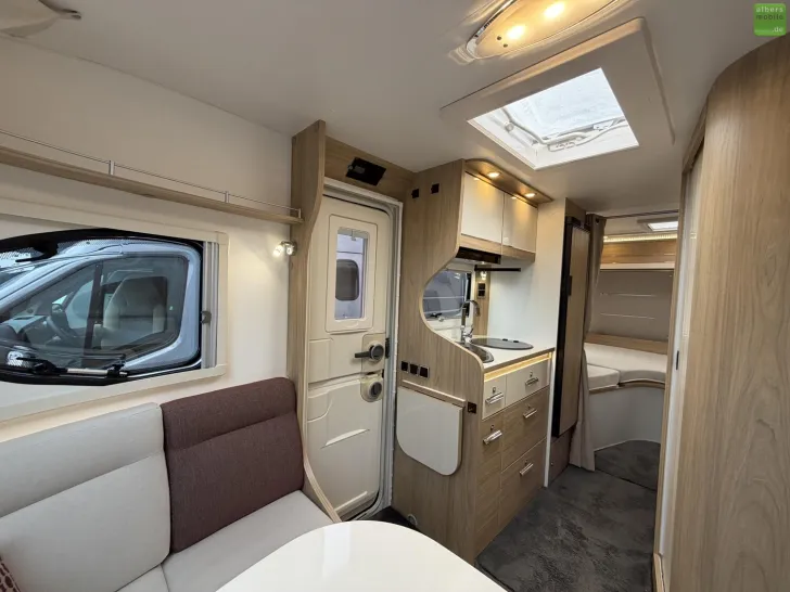 Fahrzeugbild La Mancelle Liberty 490 LJ Markise Mover TV GFK Dunstabzug #12