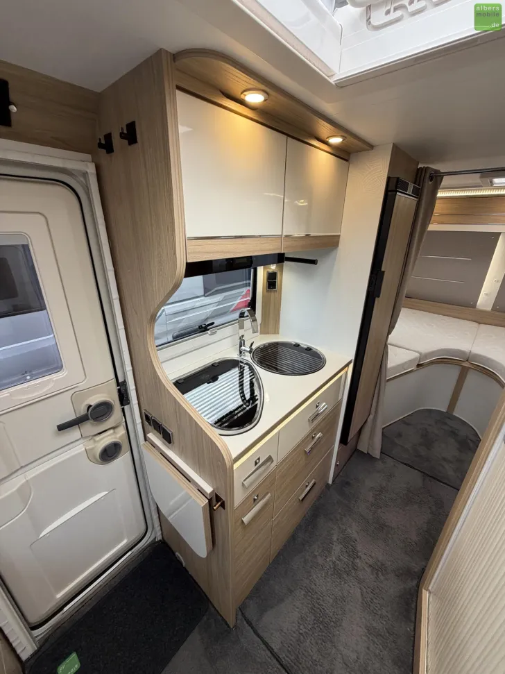 Fahrzeugbild La Mancelle Liberty 490 LJ Markise Mover TV GFK Dunstabzug #14