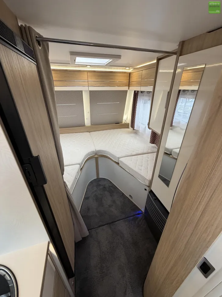 Fahrzeugbild La Mancelle Liberty 490 LJ Markise Mover TV GFK Dunstabzug #20