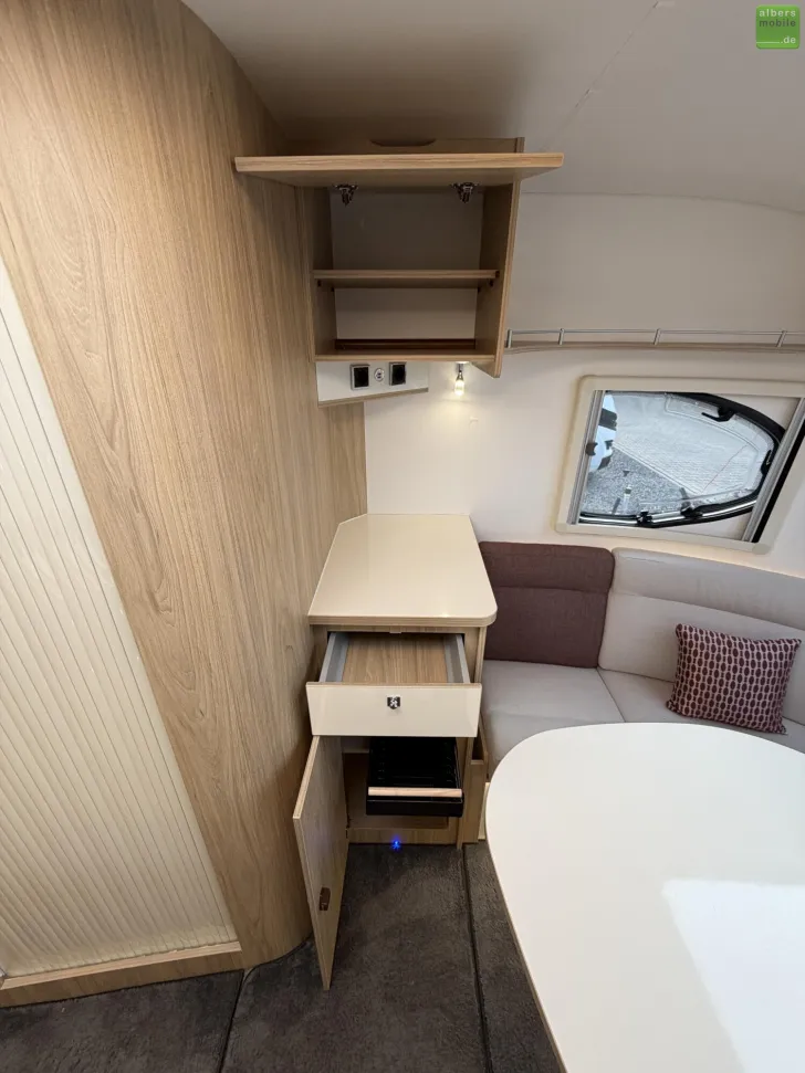 Fahrzeugbild La Mancelle Liberty 490 LJ Markise Mover TV GFK Dunstabzug #30