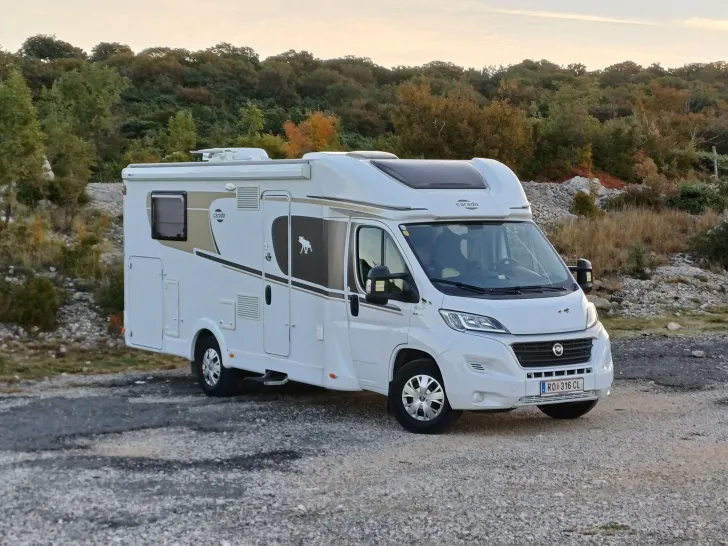 Fahrzeugbild Carado T 447 #1