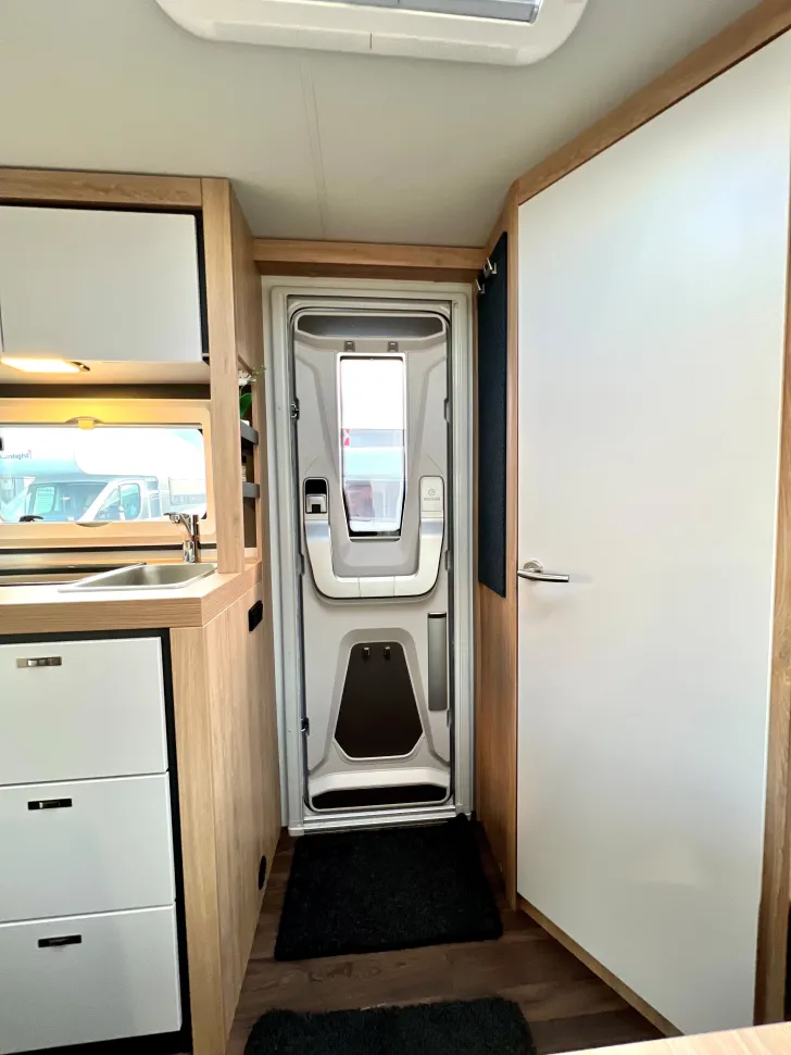 Fahrzeugbild Knaus Sport 400 QD #14