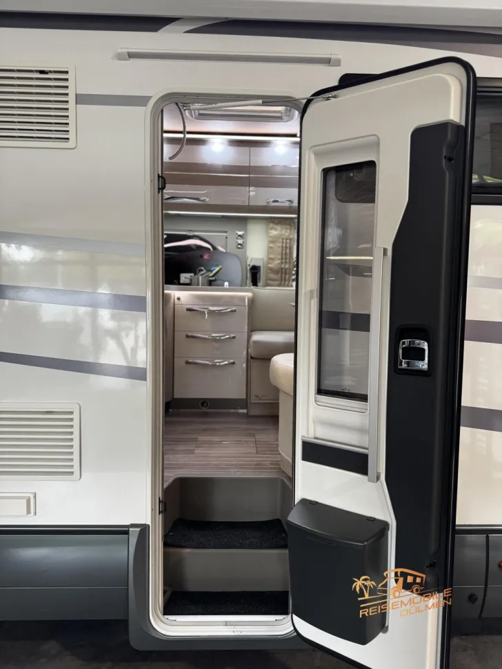 Fahrzeugbild Mobilvetta K-Yacht 86 Tekno Line Hubstütze Klima #10