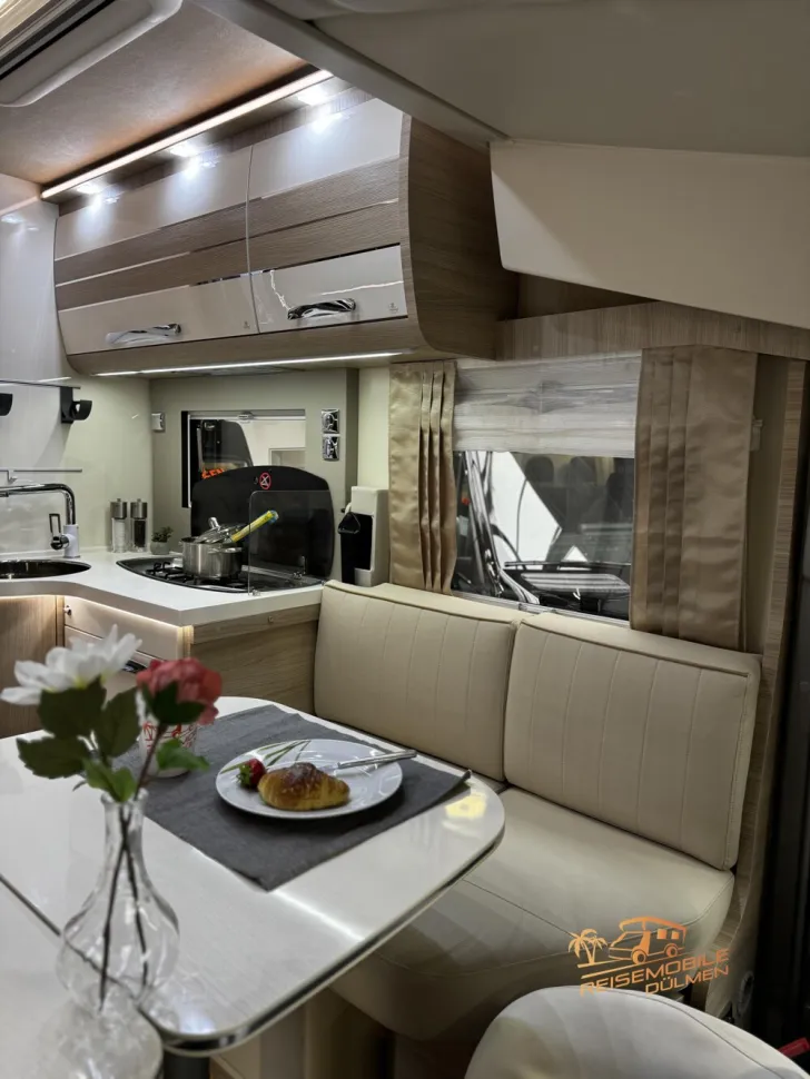 Fahrzeugbild Mobilvetta K-Yacht 86 Tekno Line Hubstütze Klima #13