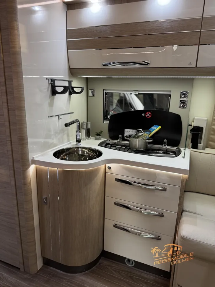 Fahrzeugbild Mobilvetta K-Yacht 86 Tekno Line Hubstütze Klima #16