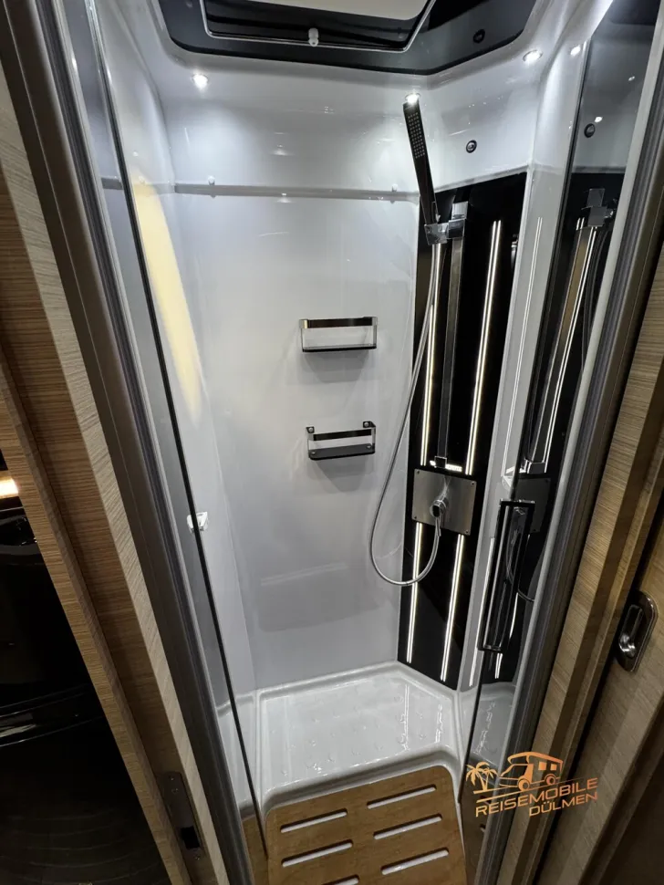 Fahrzeugbild Mobilvetta K-Yacht 86 Tekno Line Hubstütze Klima #23