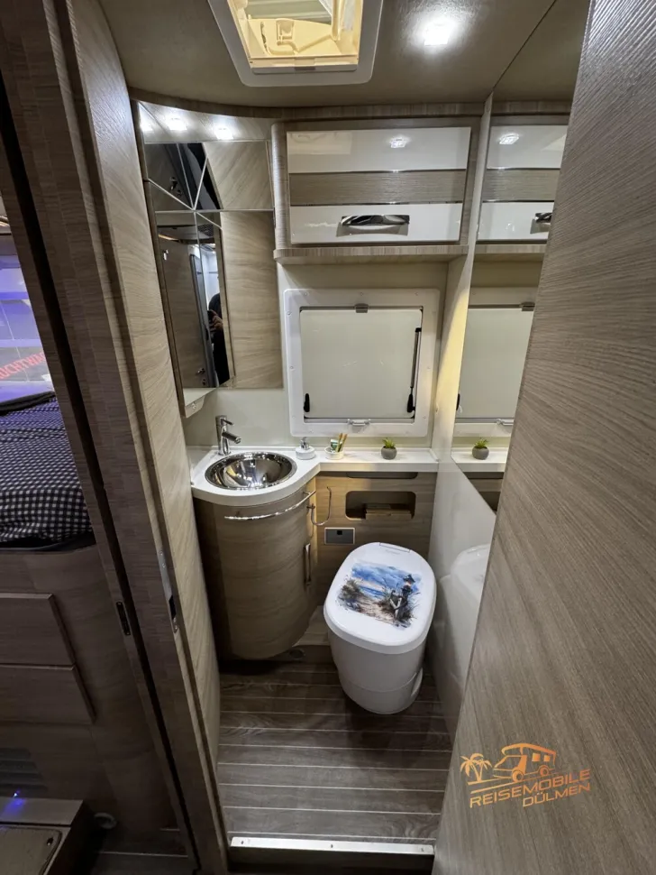 Fahrzeugbild Mobilvetta K-Yacht 86 Tekno Line Hubstütze Klima #24