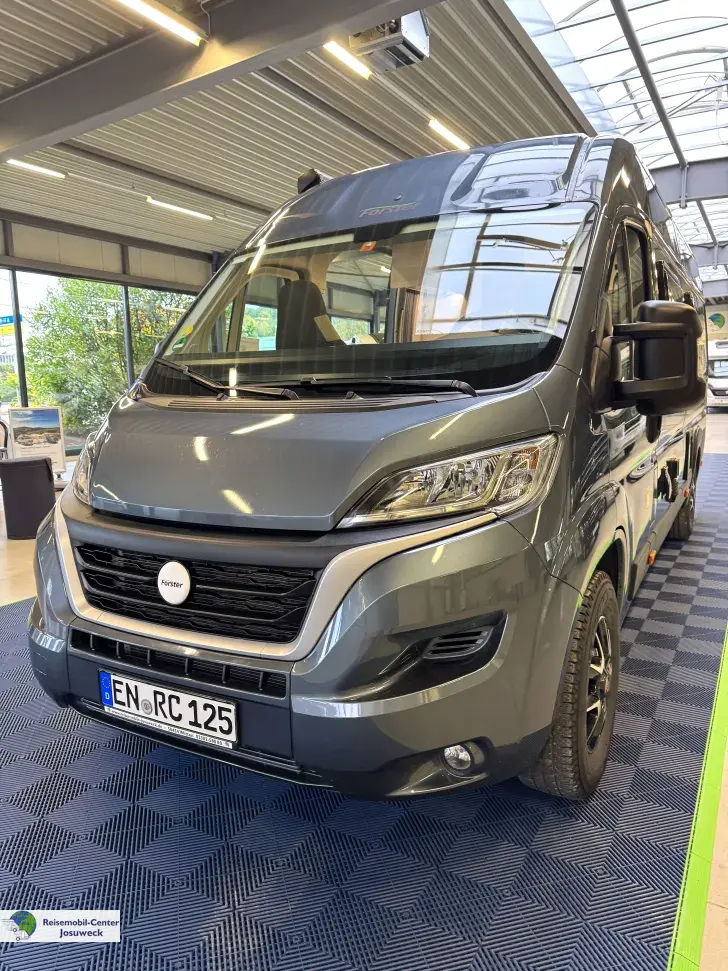 Fahrzeugbild Forster V 636 HB Vantasy Travel/Comfort Line Ahk #8