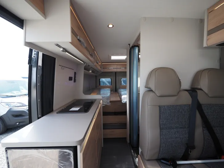 Fahrzeugbild Dethleffs Globetrail 640 ES, Chassis/El./Komf., Autom. #10