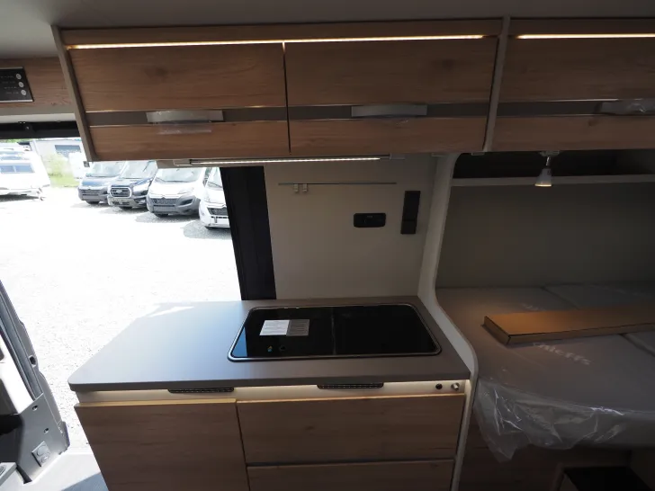 Fahrzeugbild Dethleffs Globetrail 640 ES, Chassis/El./Komf., Autom. #12