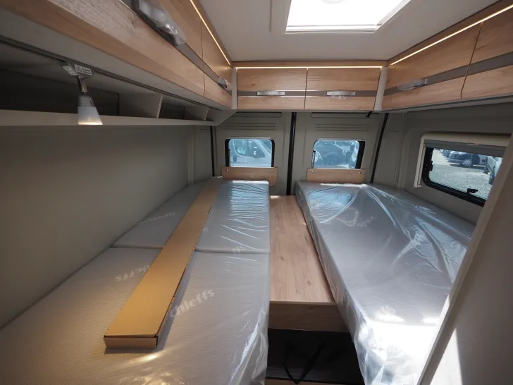 Fahrzeugbild Dethleffs Globetrail 640 ES, Chassis/El./Komf., Autom. #15