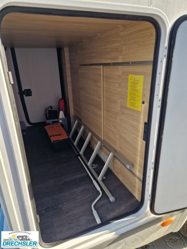 Fahrzeugbild Challenger 250 Break Edition #5