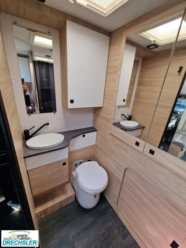 Fahrzeugbild Challenger 250 Break Edition #12