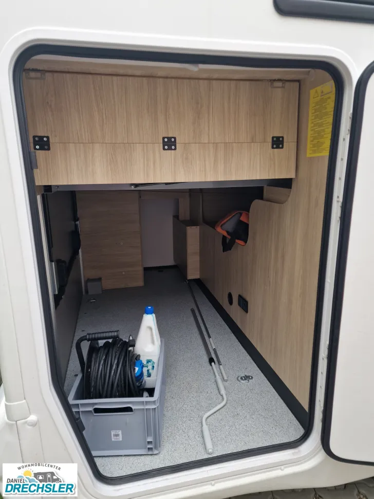 Fahrzeugbild Challenger 328 Break Edition #7