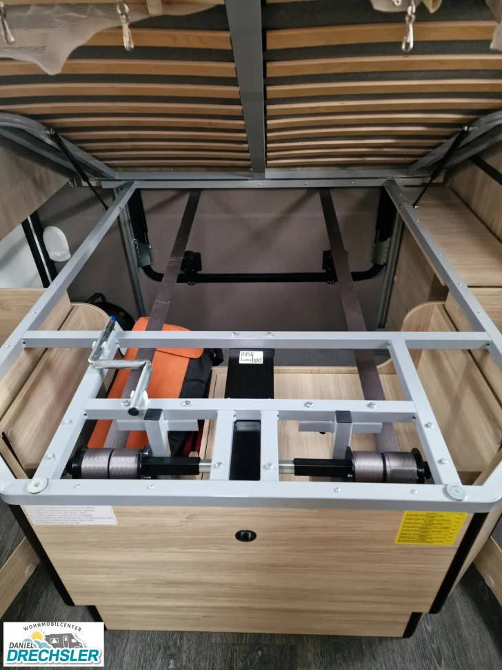 Fahrzeugbild Challenger 328 Break Edition #15