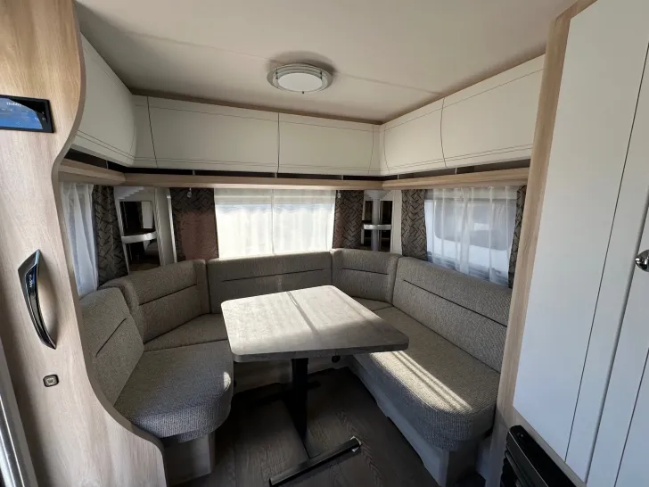 Fahrzeugbild Hobby De Luxe 495 UL #6