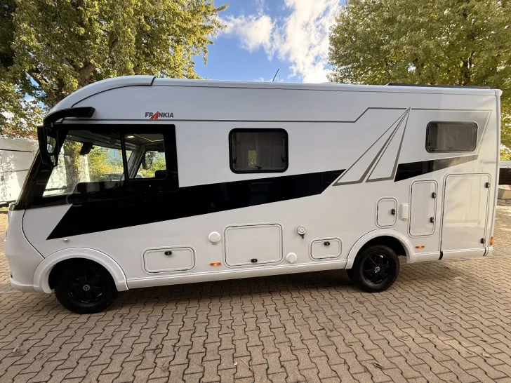 Fahrzeugbild Frankia M-Line NEO MI7 BD 4,5t UPE = 150.000 EURO #2