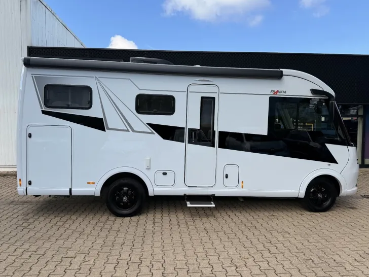 Fahrzeugbild Frankia M-Line NEO MI7 BD 4,5t UPE = 150.000 EURO #6
