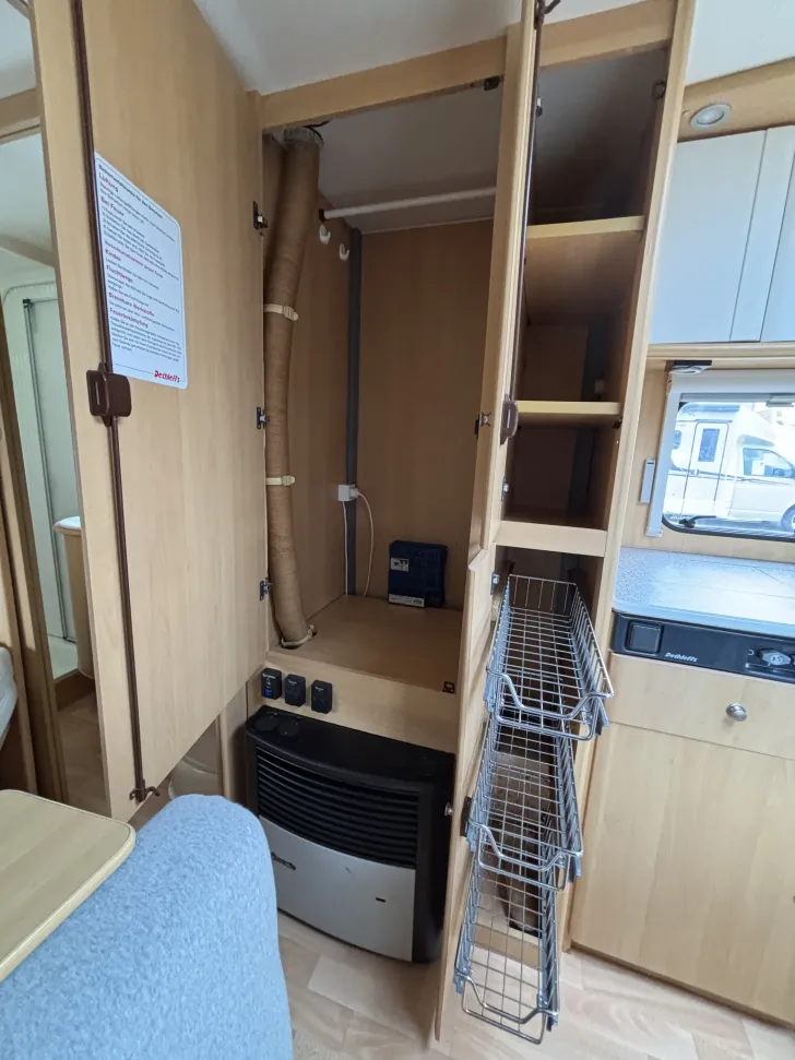 Fahrzeugbild Dethleffs Camper 560 SK #12