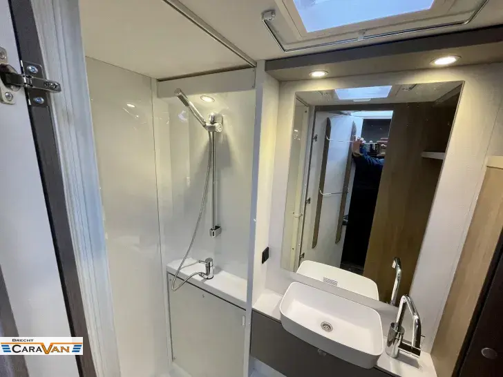 Fahrzeugbild Carado A 464 PRO ab 09/2026 mit 4 o.6 Sitzpl. #13