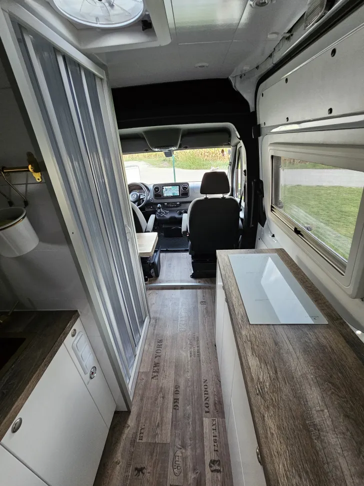 Fahrzeugbild Mercedes-Benz Sprinter 211 CDI #4