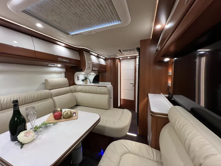 Fahrzeugbild Carthago liner-for-two I 53 Strategic Buy (205) #36