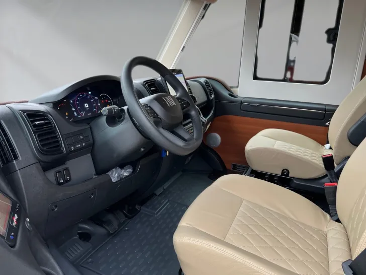 Fahrzeugbild Carthago liner-for-two I 53 Fiat (282) #9