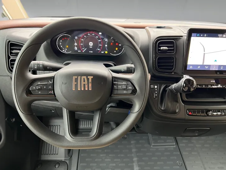 Fahrzeugbild Carthago liner-for-two I 53 Fiat (282) #10