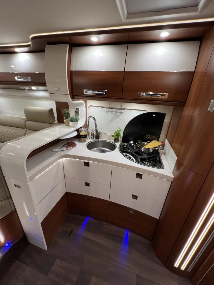 Fahrzeugbild Carthago liner-for-two I 53 Fiat (282) #25