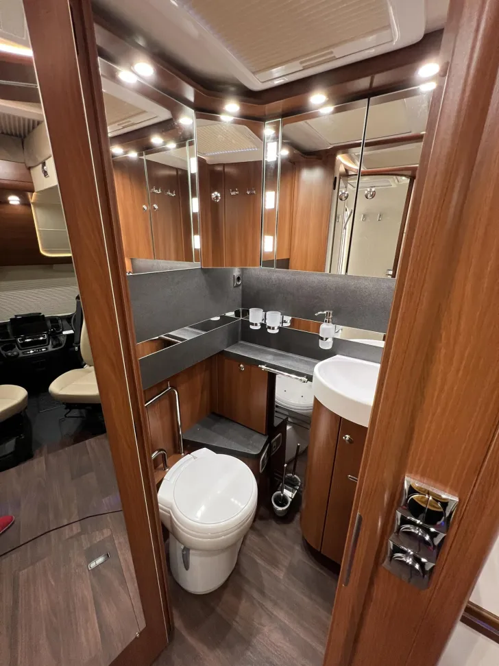 Fahrzeugbild Carthago liner-for-two I 53 Fiat (282) #40