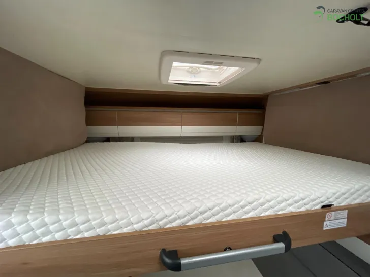 Fahrzeugbild Hobby De Luxe 515 UHK mit Hubbett 2000 kg / Mover / Dachklimaanlage / SAT #9