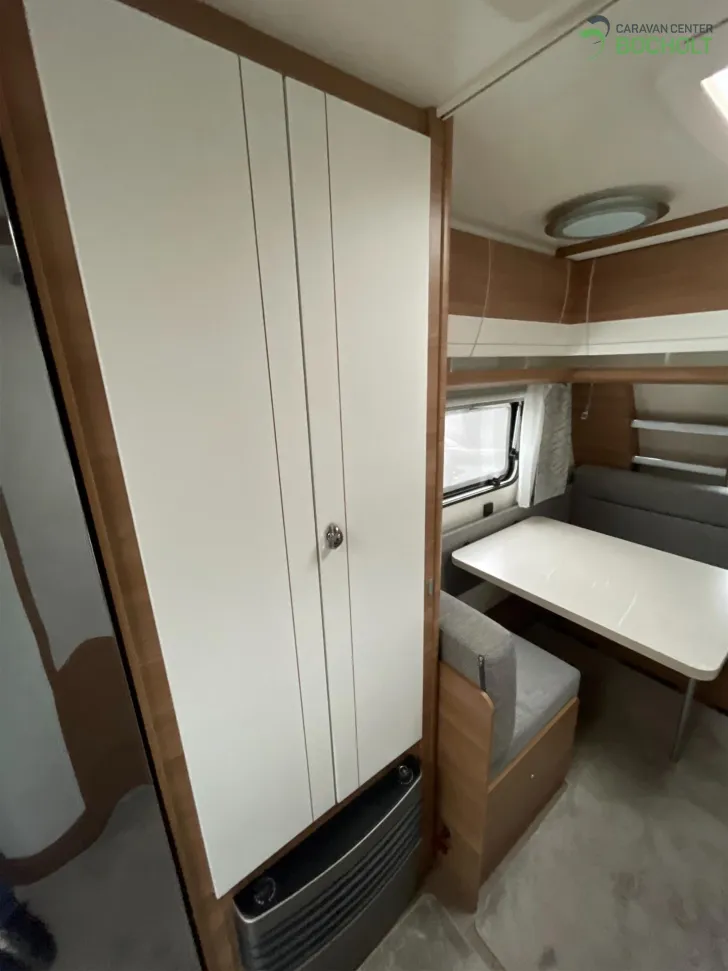 Fahrzeugbild Hobby De Luxe 515 UHK mit Hubbett 2000 kg / Mover / Dachklimaanlage / SAT #12