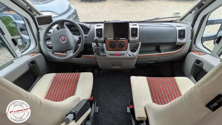 Fahrzeugbild Hymer Tramp SL 664 Markise, SAT und TV, Luftfeder #5