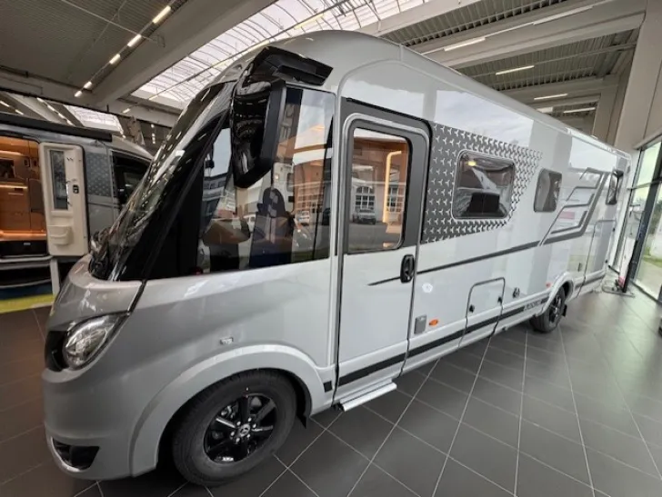 Fahrzeugbild Hymer B-Klasse ML B-ML I 780 BlackLine Kein Hubbett, Dachklima #3