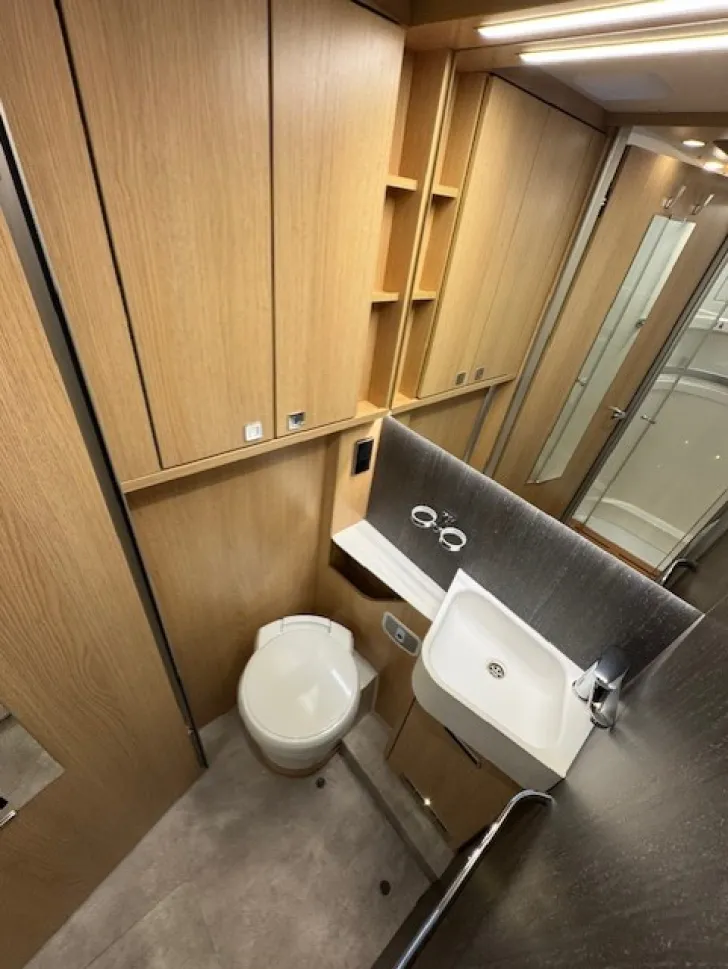 Fahrzeugbild Hymer B-Klasse ML B-ML I 780 BlackLine Kein Hubbett, Dachklima #14