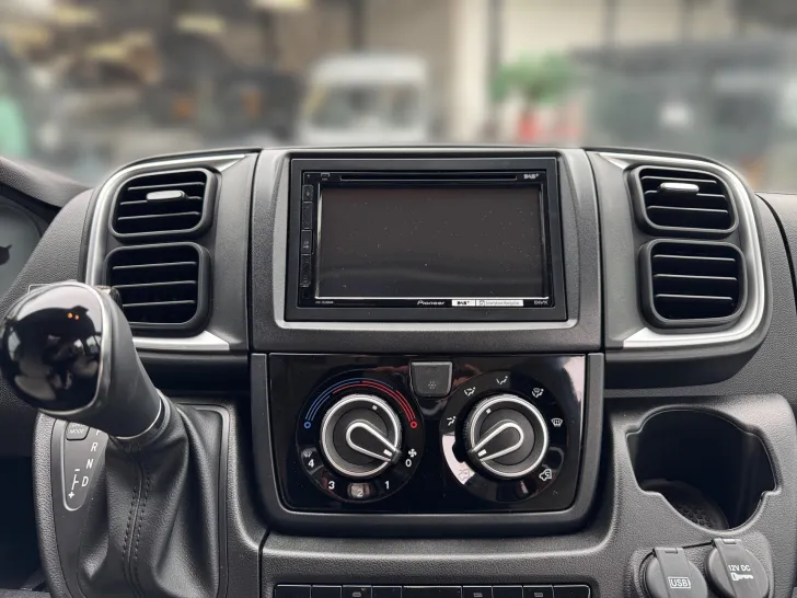 Fahrzeugbild Bürstner B66 600 C #9