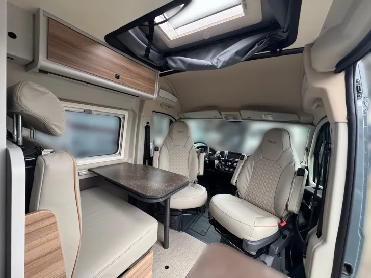 Fahrzeugbild Bürstner B66 600 C #11