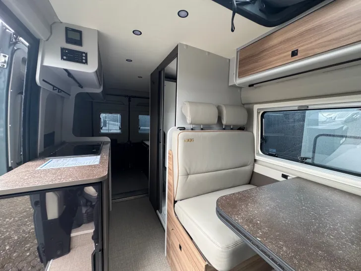 Fahrzeugbild Bürstner B66 600 C #12