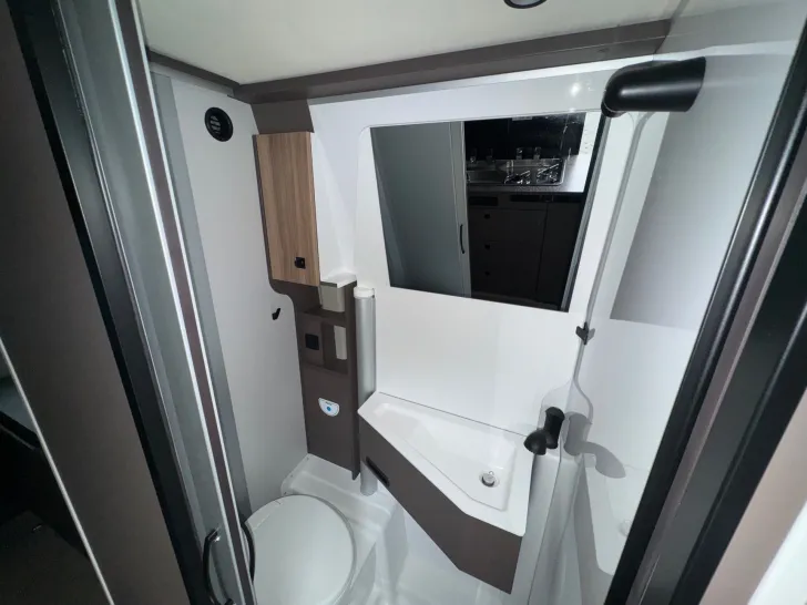 Fahrzeugbild Bürstner B66 600 C #15