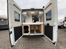 Fahrzeugbild Sunlight Cliff 600 Peugeot #6