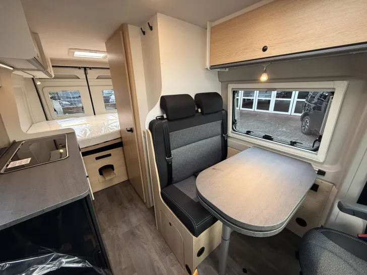 Fahrzeugbild Sunlight Cliff 600 Peugeot #13