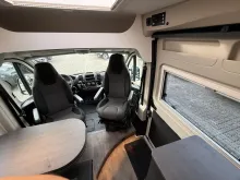 Fahrzeugbild Sunlight Cliff 600 Peugeot #16