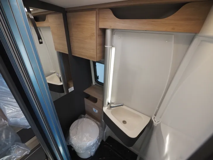 Fahrzeugbild Dethleffs Globetrail 640 ES, Chassis & Elektro & Komfort #13