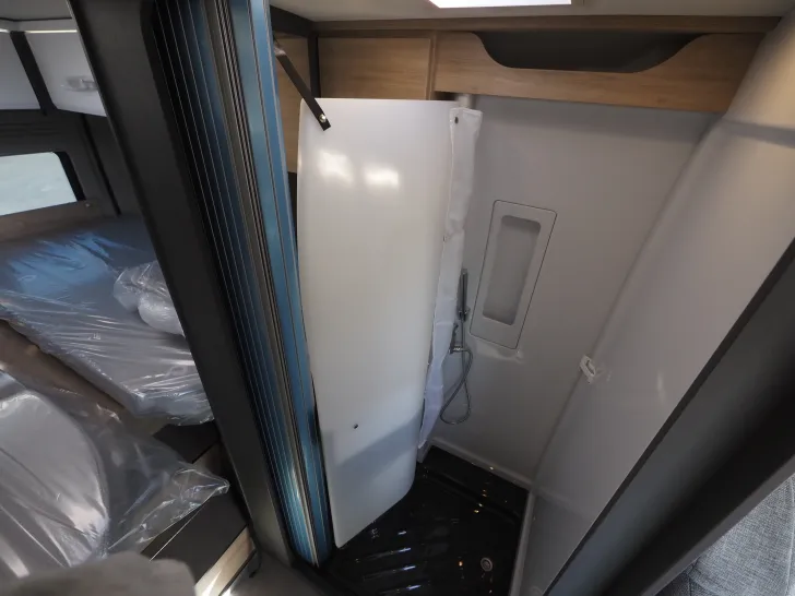 Fahrzeugbild Dethleffs Globetrail 640 ES, Chassis & Elektro & Komfort #14