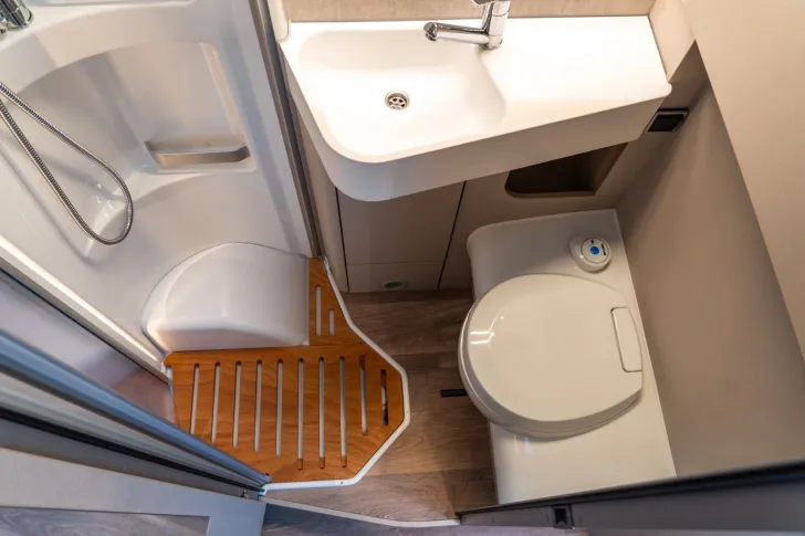 Fahrzeugbild Hymer Exsis-i 580 *Wechselr.*Lithium*Luftfed.*SAT*TV* #22