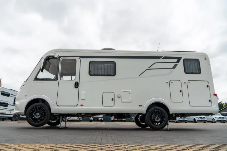 Fahrzeugbild Hymer Exsis-i 580 *Wechselr.*Lithium*Luftfed.*SAT*TV* #30