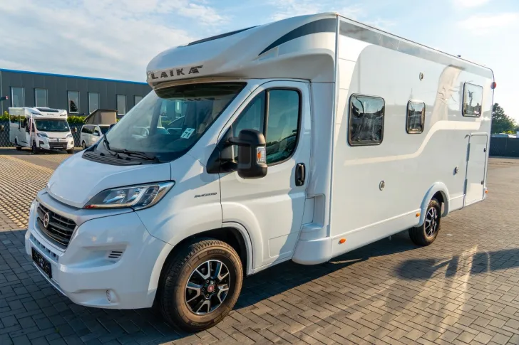 Fahrzeugbild Laika Kosmo 509 *2xKlima*Wechselrichter* SAT*TV*Navi* #2