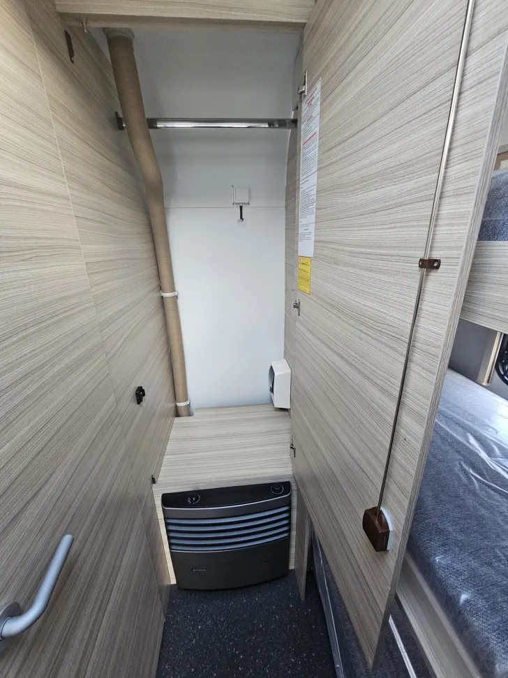 Fahrzeugbild Adria Altea 552 PK 60 Y JahreSondermodell|3Stockbetten #10